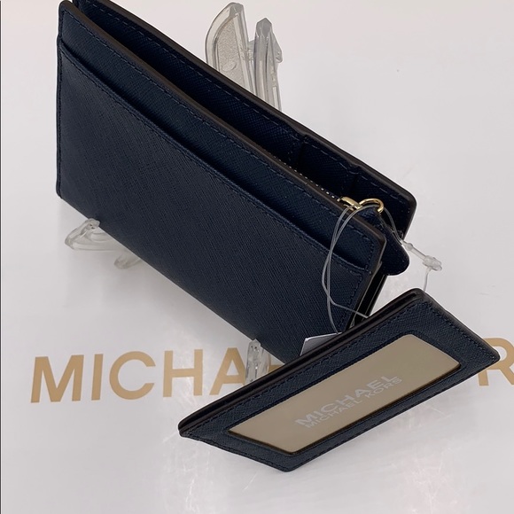 MICHAEL KORS JET SET TRAVEL MD CARRYALL W CRDCSE - Picture 7 of 16